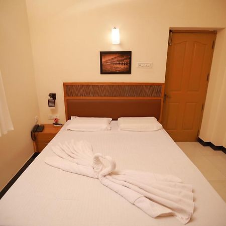 Jmj Comfort Hotel Salem Luaran gambar