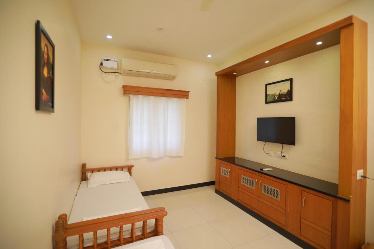 Jmj Comfort Hotel Salem Luaran gambar