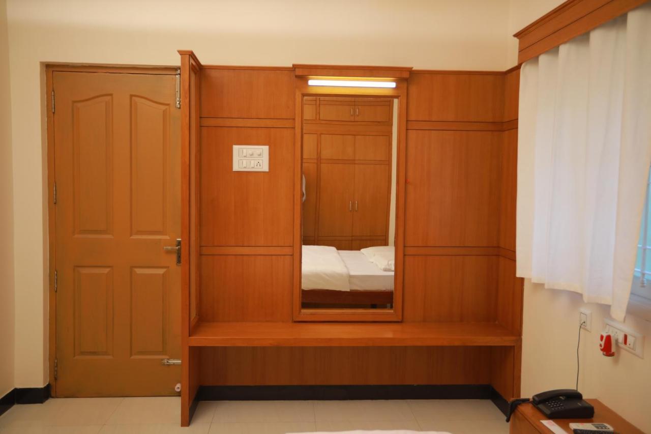 Jmj Comfort Hotel Salem Luaran gambar