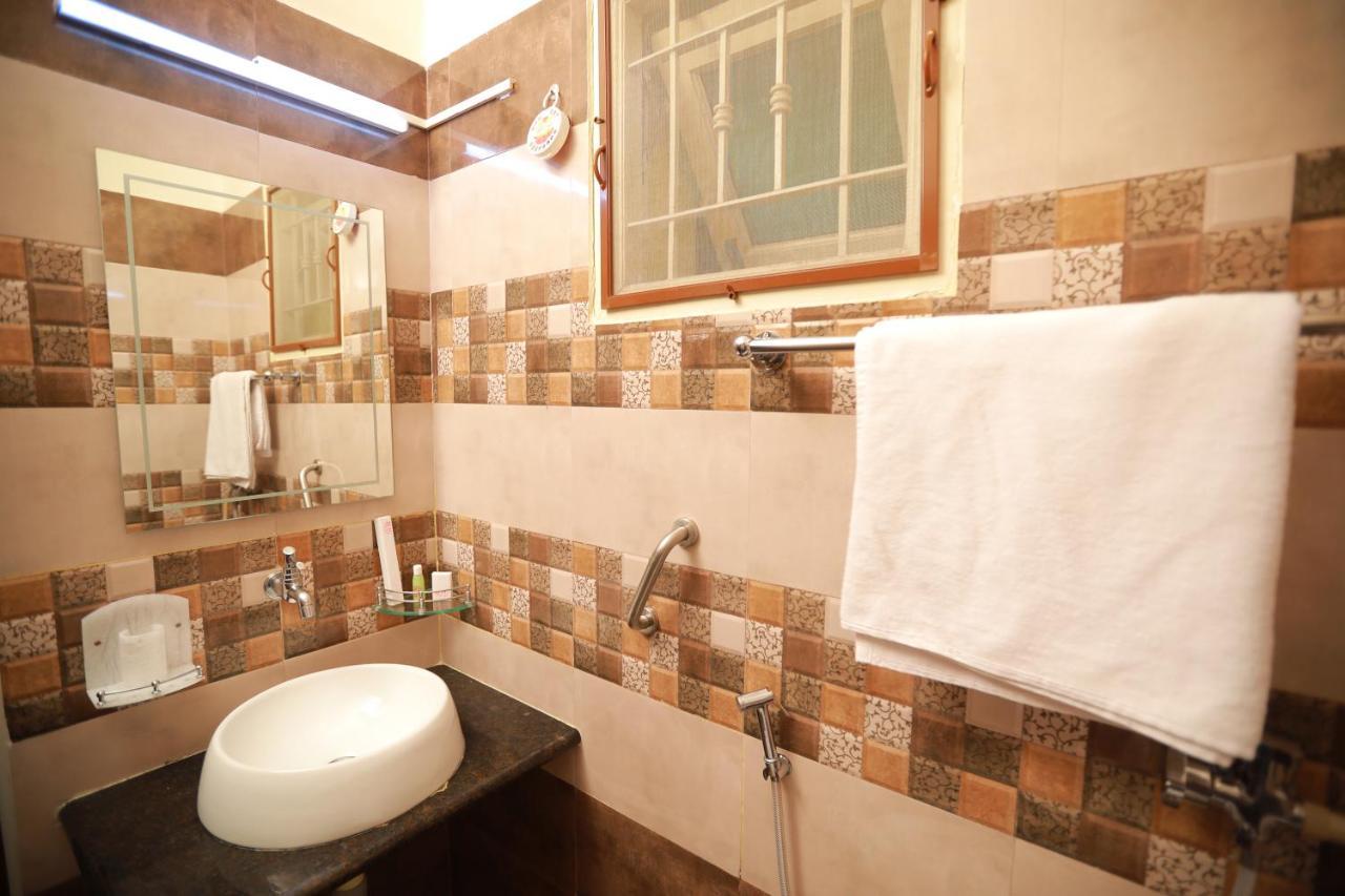 Jmj Comfort Hotel Salem Luaran gambar